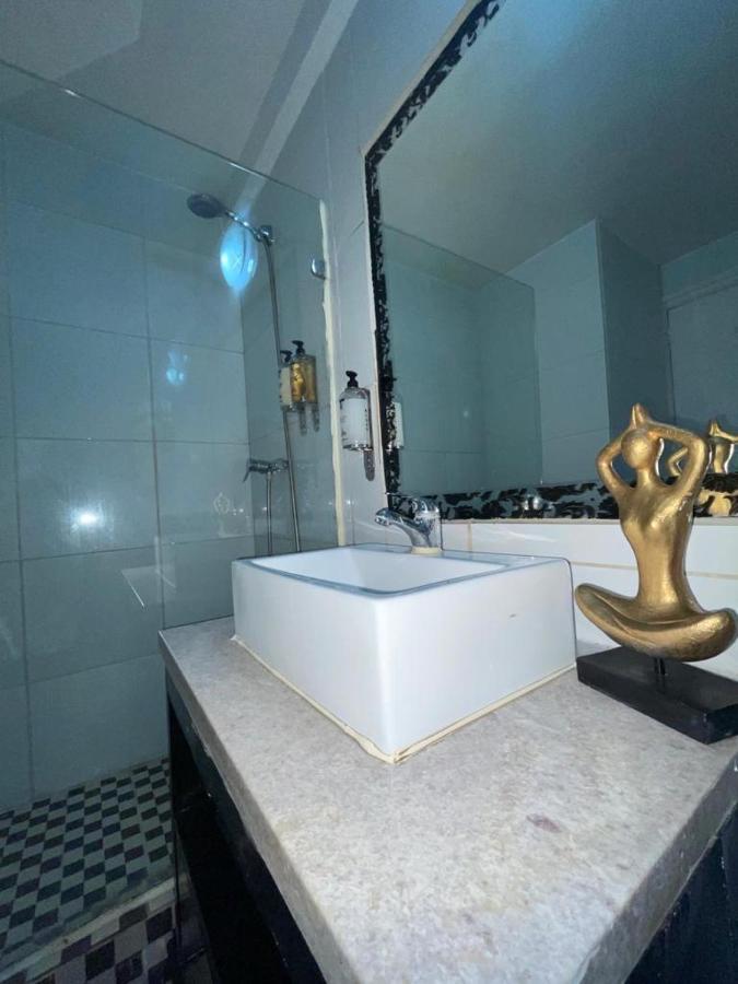 Hotel Parque Forestal サンティアゴ エクステリア 写真